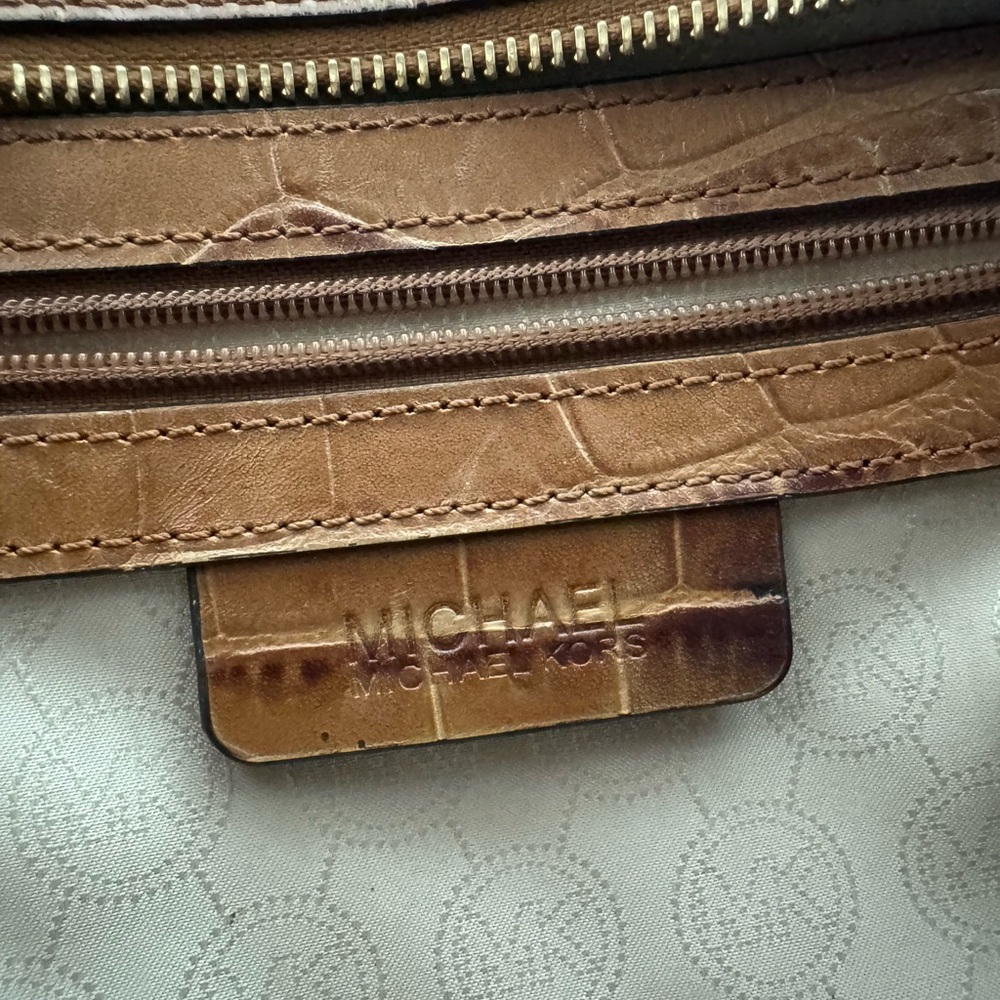 Authentic Michael Kors Tan Crocodile Embossed Satchel Medium - Picture 8 of 16